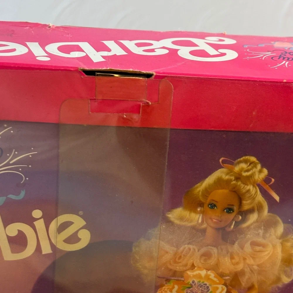 Vintage 1991 Birthday Surprise Barbie Doll Mattel 3679 New in Box Peach Gown